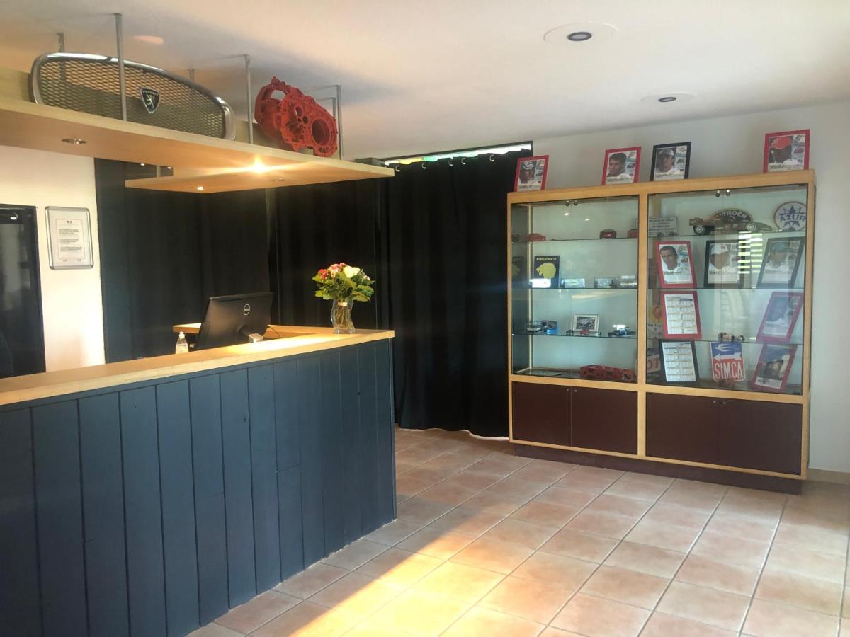Enzo Hotels Chartres Mainvilliers By Kyriad Direct Exteriör bild