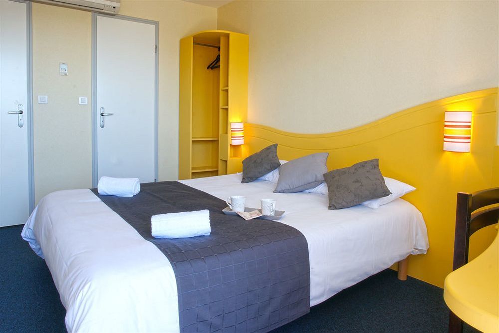 Enzo Hotels Chartres Mainvilliers By Kyriad Direct Exteriör bild